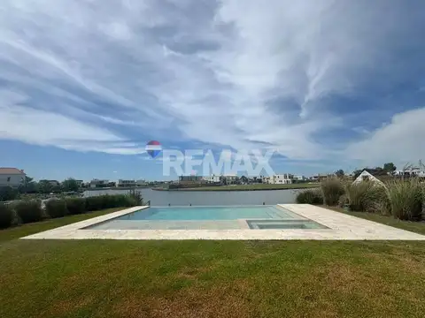 Casa en Alquiler en Terralagos, USD 6.500