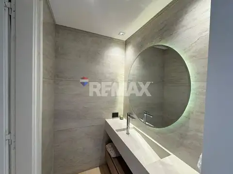 Casa en Alquiler con 1 cochera