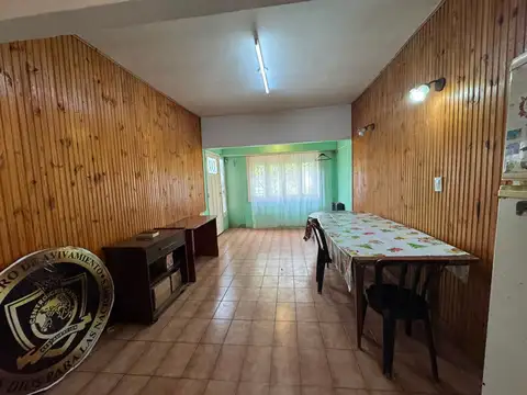 Casa 2 ambientes con 1 baño