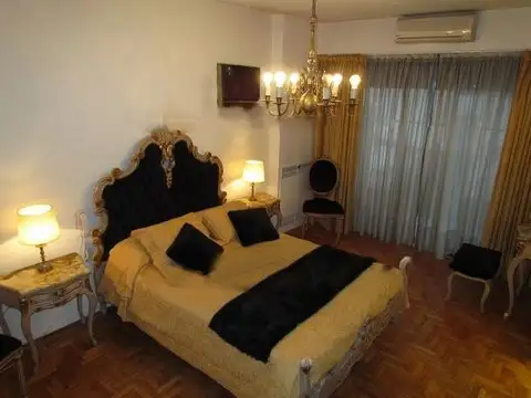 Palermo, Av Santa Fe 3700, 5 amb, 230m2, u$s 2,200 + luz + gas. Precio por 4 personas. Consulta...