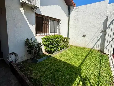 Casa en Venta en Martinez, USD 250.000