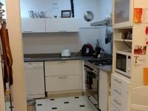 DPTO 3 DORMI, AMPLIOS AMBIENTES, BUENA UBICACIÓN