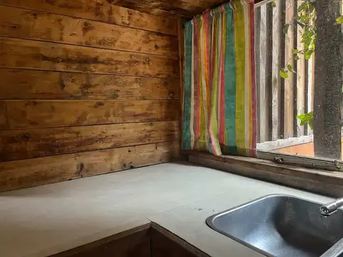 Casa 2 ambientes con 1 baño