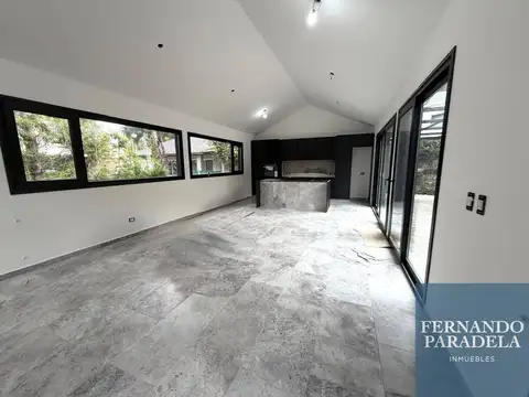 Casa en Venta en Barrio Parque Leloir, USD 470.000