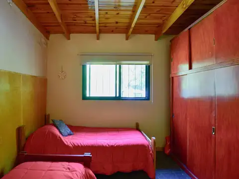 CASA VENTA LOS TALAS BERISSO 2 DORMITORIOS PILETA