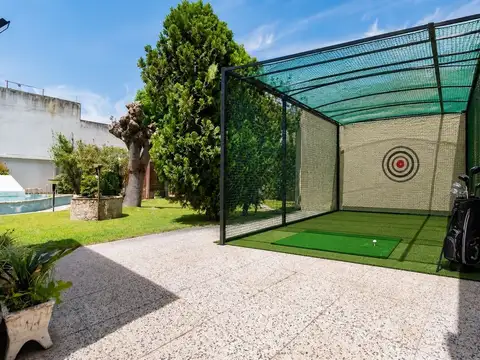 VENTA CASA  6 AMB PILETA JARDIN CANCHA DE PALETA