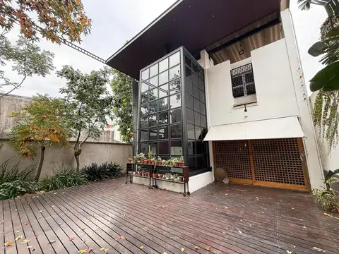 Casa de 4 Ambientes en Venta. Quilmes.