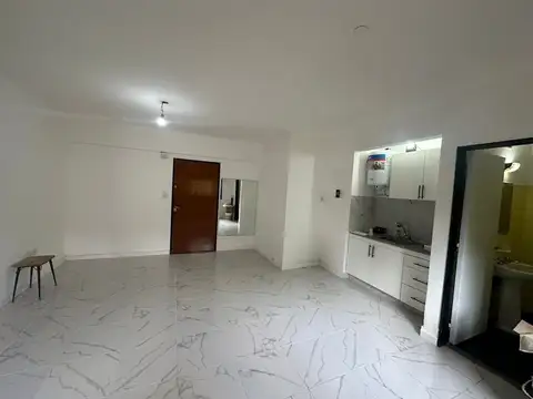 Oficina en Alquiler en Barrio Parque San Martin, $ 430.000