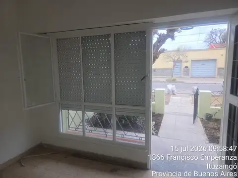 Casa 3 ambientes con 1 baño
