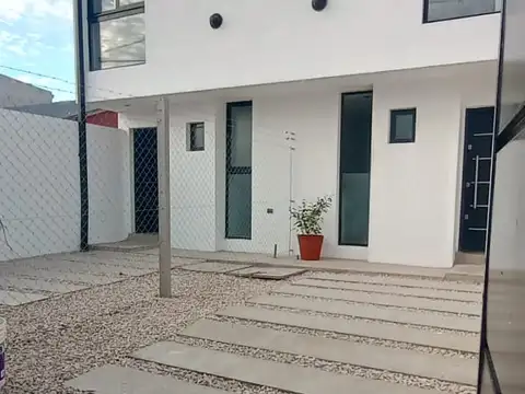 Duplex a Estrenar en Venta en Villa Elvira