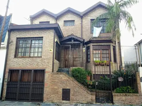 Florida Mitre/Este - Sólido Chalet de 5 amb - próximo a Av. Maipú!!