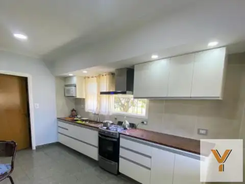 Casa en venta - 4 Dormitorios 4 Baños - Sierra de Los Padres