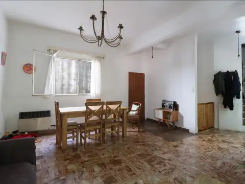 Depto Tipo Casa en Venta en Caballito, USD 170.000