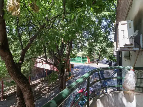 Depto Tipo Casa en Venta 40 años