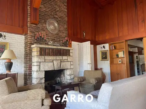 Casa en Alquiler Temporal con 4 cocheras