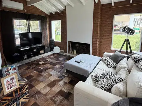 Casa en Alquiler de 3 dormitorios