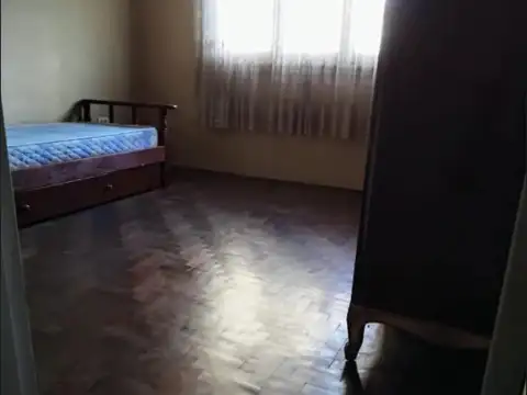 Terrero e/ Biarritz y Linneo