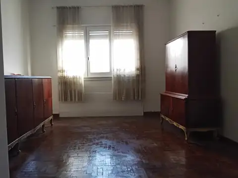 PH en alquiler - 1 Dormitorio 1 Baño - Agronomía