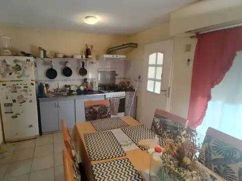 VENTA DEPTO DUPLEX 4 AMB PATIO COCHERA QUILMES