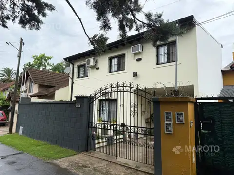 CASA EN VENTA EN BENAVIDEZ - UNA CUADRA DE LA BOTA