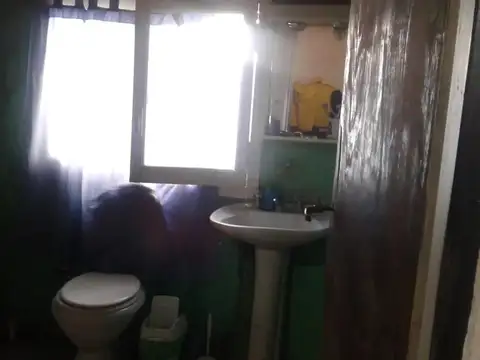 Excelente Oportunidad Inversores Casa a reciclar  Precio Ret