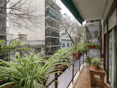 DEPARTAMENTO DE 4 AMB C/COCHERA/ BAULERA / BALCON