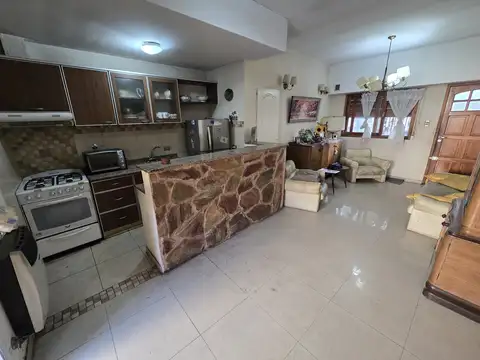 Coronel Dorrego 200, Piso PB