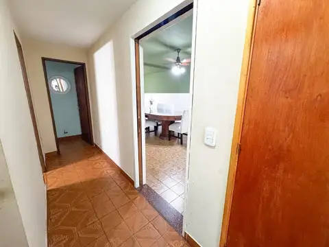 VENTA CASA 4 AMBIENTES + DEPTO LOMAS DEL MIRADOR
