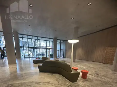 Oficina Monoambiente con 4 baños