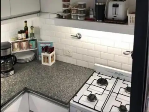 Depto Tipo Casa en Alquiler Temporal en Colegiales, USD 800