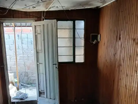 Depto Tipo Casa en Venta en Barrio San Carlos, USD 13.000
