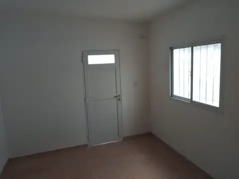 Depto Tipo Casa 2 ambientes con 1 baño