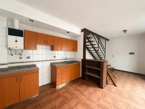VENTA DUPLEX 3 AMBIENTES VILLA SARMIENTO CONDOMINIO