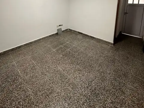 Depto Tipo Casa 2 ambientes con 1 baño