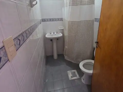 Depto Tipo Casa en Alquiler al Sur