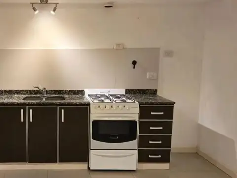 Depto Tipo Casa en Alquiler de 2 ambientes