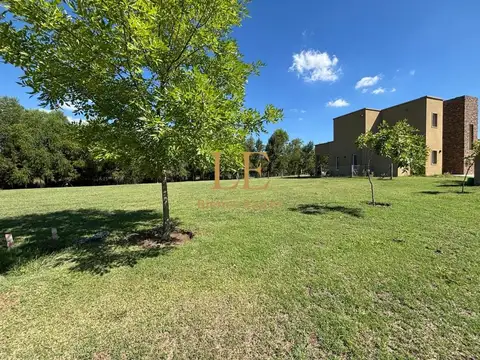 VENTA DE TERRENO EN EL NAUDIR