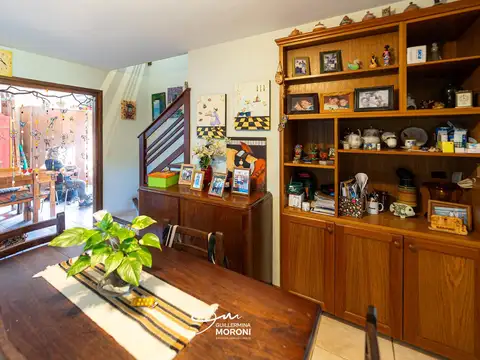 Casa 3 ambientes con parque, parrilla y piscina, Braulio y Bautista, a pasos del Centro