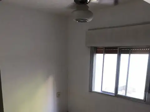 Depto Tipo Casa en Alquiler de 2 ambientes