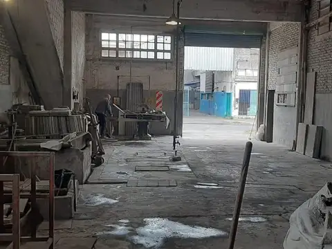 Galpon en Venta 8  mts Frente