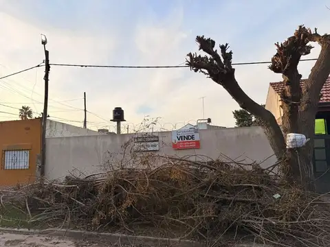 Terreno en Venta 20  mts Fondo