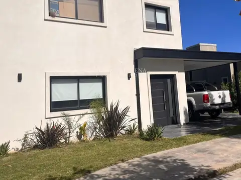 Casa en venta en Barrio San Eduardo