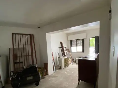 VENTA PH  COMPUESTO POR LOCAL + VIVIENDA + COCHERA totalmente independiente