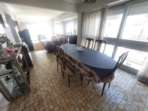 Departamento en Venta de 5 ambientes