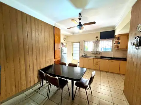 Casa 5 ambientes con 5 baños