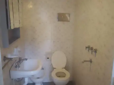 Depto Tipo Casa en Alquiler de 3 ambientes