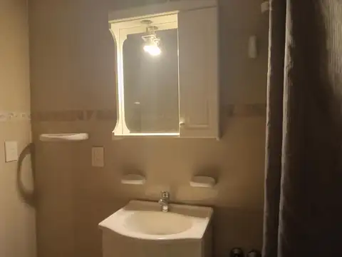 Depto Tipo Casa 2 ambientes con 1 baño