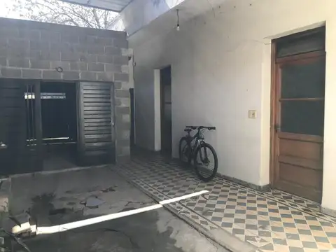Casa en Venta en Villa Luro, USD 195.000
