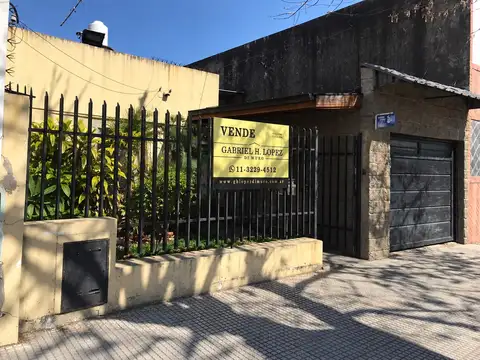 Víctor Hugo 700
