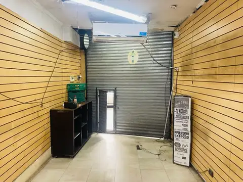 Local en Alquiler Via Pública
